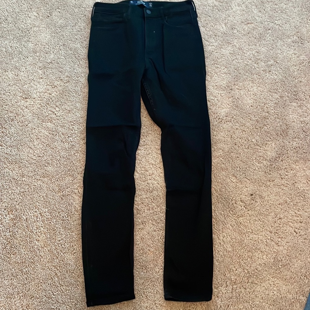 Black “ultra high-rise super skinny” Hollister Jeans. 27 waist, 28 length, 5R
